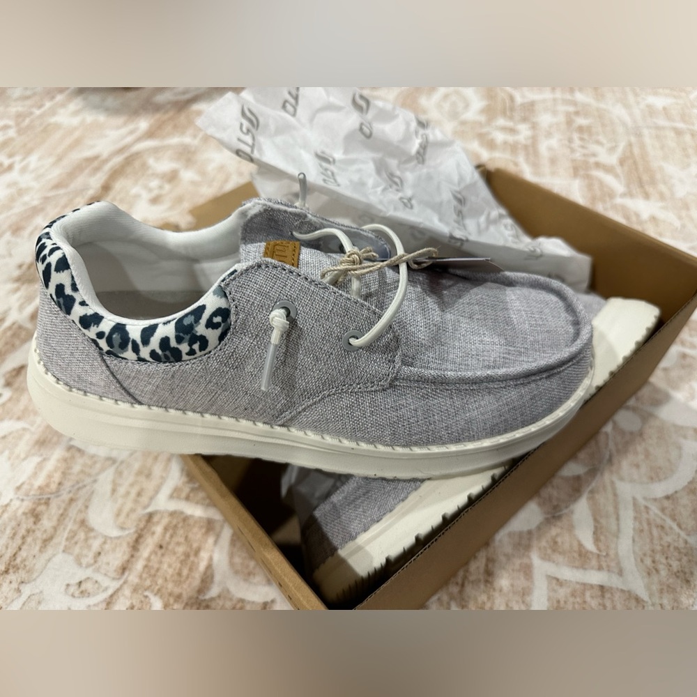 Orthopedic Slip on shoes with leopard print